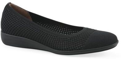 Women's Florian Ballet Flat by White Mountain in Black Fabric (Size 7 M)