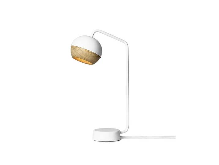 Mater Lampe de table Ray blanc, détail en chêne sur l écran'