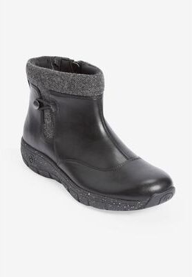 Women's The Cassiopeia Bootie by Comfortview in Black (Size 10 M)