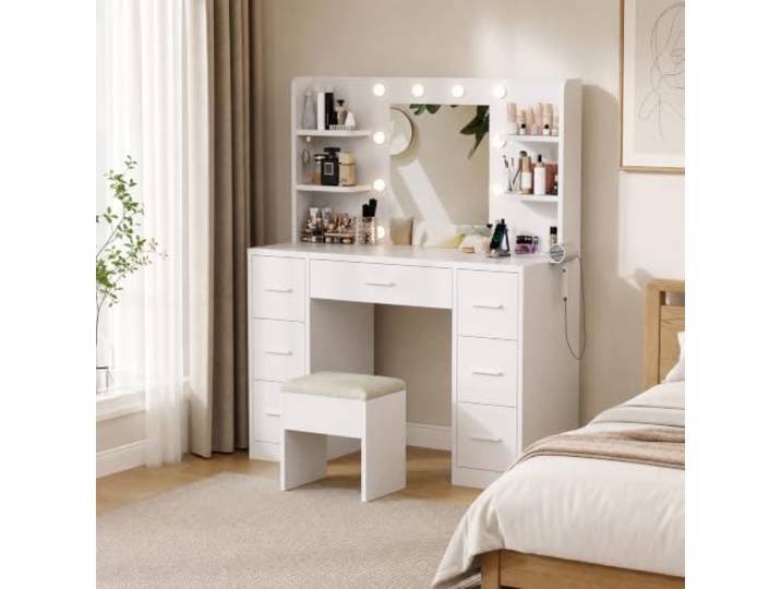 TRIUMPHKEY Große Schminktisch mit 7 Schubladen und Steckdosen, Frisiertisch Mit 10 LED Beleuchtung, 3 Farben & Einstellbare Helligkeit, Kosmetiktisch mit Offenen Ablagen (Weiße Schminktisch Set)