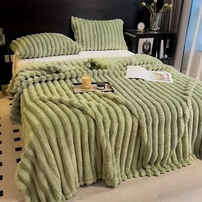 Shop Station Thick Wide Striped Flannel Blanket Soft Waterproof Sofa Throw & Cozy Bed Blanket green 39.37 59.06 In