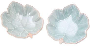 Novica Handmade Ivy Leaves Celadon Ceramic Serving Bowls (Pair)