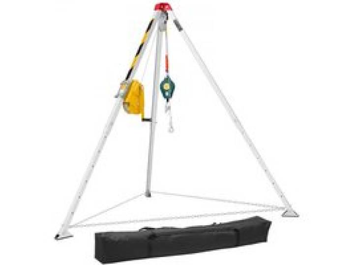 VEVOR Dreibein-Set für beengte Räume, Rettungsdreibein mit Hebevorrichtung, 1179 kg Winde, Rettungssystem, 30 m Kabel, Rettungsstativ mit Absturzsicherung, 1,6–2,45 m Arbeitshöhe