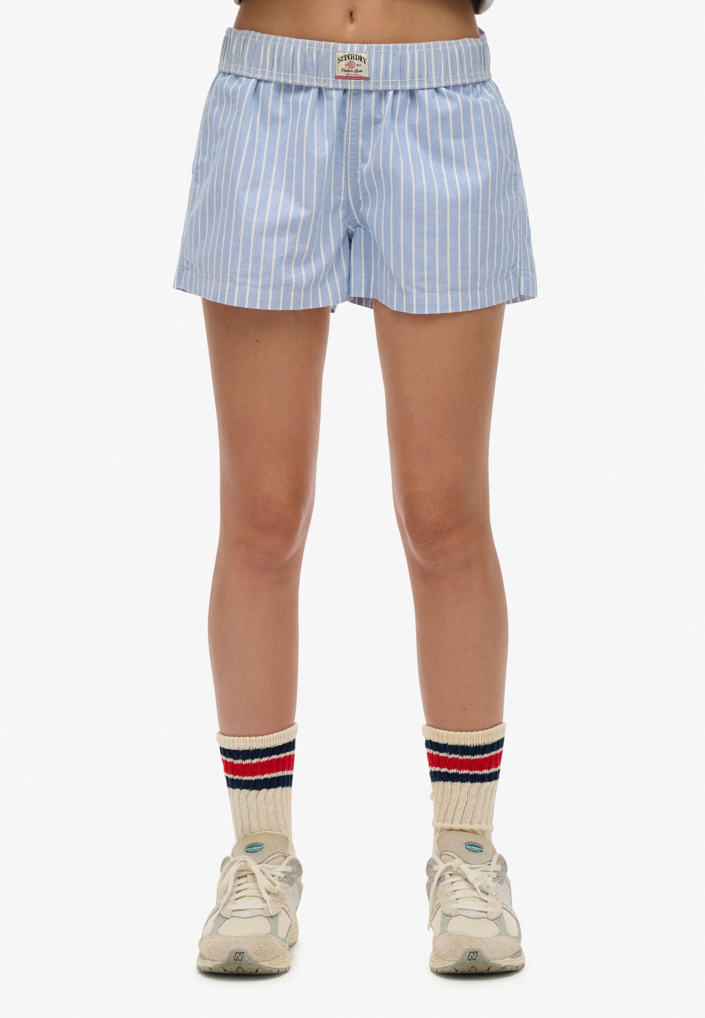 Shorts SUPERDRY "COTTON STRIPE ELASTIC SHORT", Damen, Gr. XS, N-Gr, blau (broker blau stripe), Web, Obermaterial: 100% Baumwolle, gestreift, regular fit ca. Mitte Oberschenkel, Hosen Shorts, aus Baumwolle, Regular Fit, mit Gummizug, pflegeleichtes Webmate