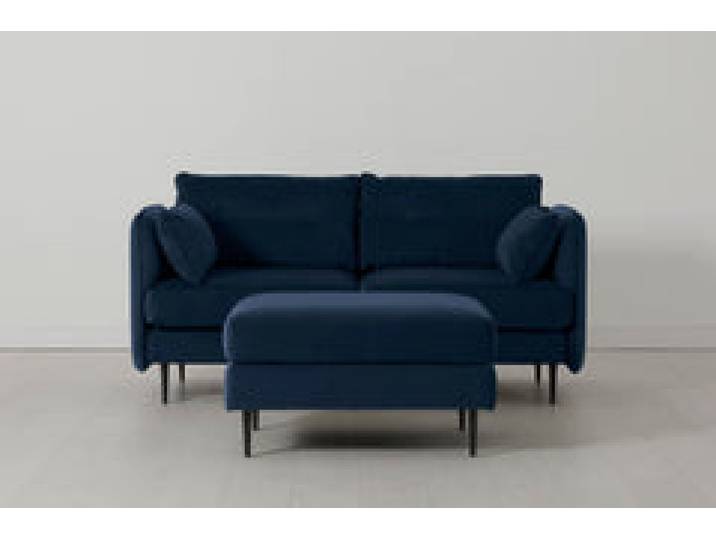 Model 19 Zweisitzer-Sofa mit Polsterhocker, Indigoblau