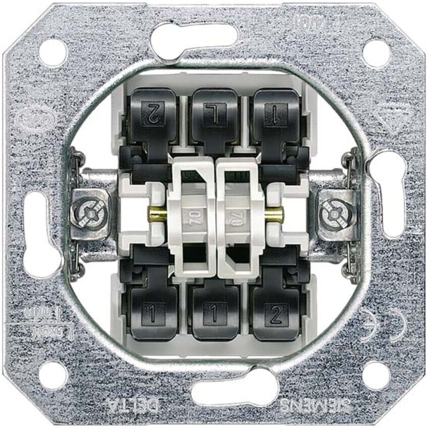 Siemens Indus.Sector Doppelwechselschalter Delta 5TA2118)
