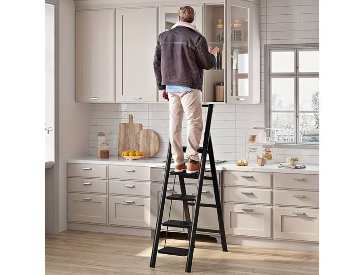 Escabeau pliant à 4 marches, avec marches plus larges, design ergonomique et pieds antidérapants, léger, escabeau en acier portable
