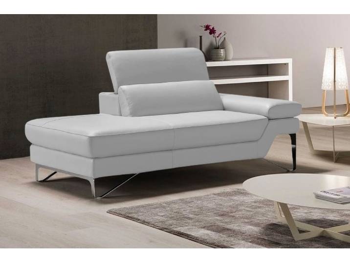 Ottomane EGOITALIANO Princess, elegantes Designsofa mit erstklassigem Sitzkomfort , silber, B:177cm H:95cm T:108cm, Leder CAREZZA (echtes Rindsleder) ist ein Naturleder, dass die ursprünglichen Eigenschaften der Haut nicht verändert. Das Vorhandensein von verheilten Narben, Körnungsunterschiede, Falten, Adern, Unterschiede in den Farbtönen und andere Spuren, die die Natur auf diesen Fellen hinterlassen hat, sind ein Beweis für die absolute Echtheit und das Zeugnis ihres großen Wertes., Sofas, Ottomane, inkl. verstellbarem Kopfteil und edle Designmetallfüße