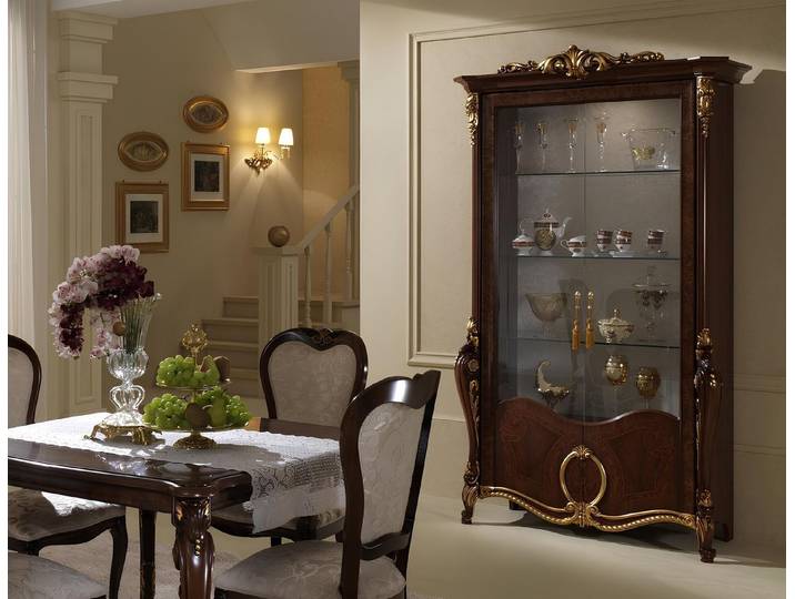 JVmoebel Vitrine Klassische Holz-Glas Vitrine im barocken Rokoko-Design, braun (1-St) Made in Europa