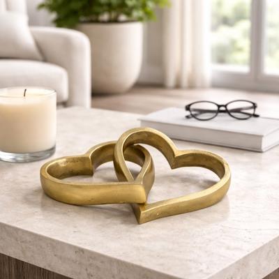 "Sagebrook Home Gold Linked Metal Heart Chain, Aluminum, 9 Inches, Artistically crafted - 9"" x 5"" x 2"""