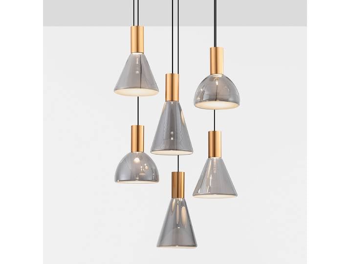 Suspension Voi type C Ø 52cm Doré/Doré 6 Matériau : Verre, Métal Surface en métal : Doré Type de métal : Aluminium Type de verre : Verre fumé