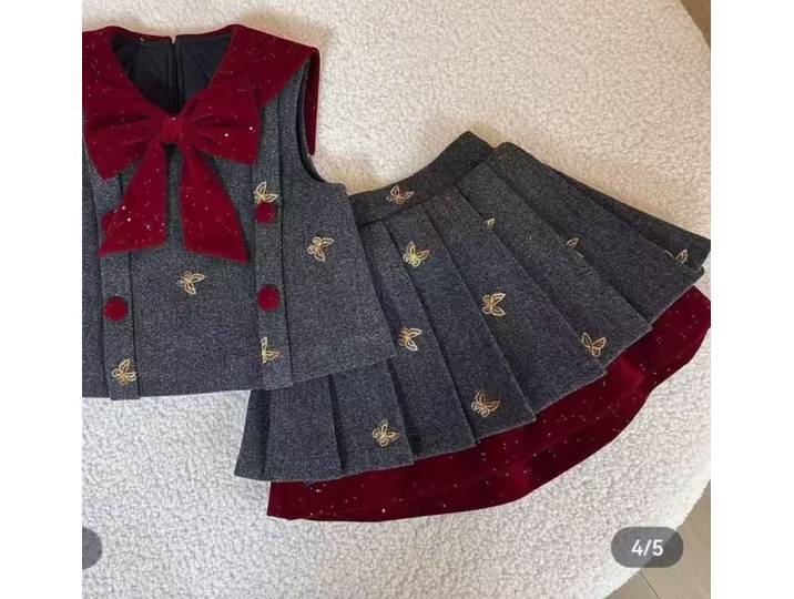 Ensemble Enfant Fille 2026 Nouvelle Collection Printemps-Automne – Gilet Tendance Style Petite Fragrance et Jupe Plissée Deux Pièces