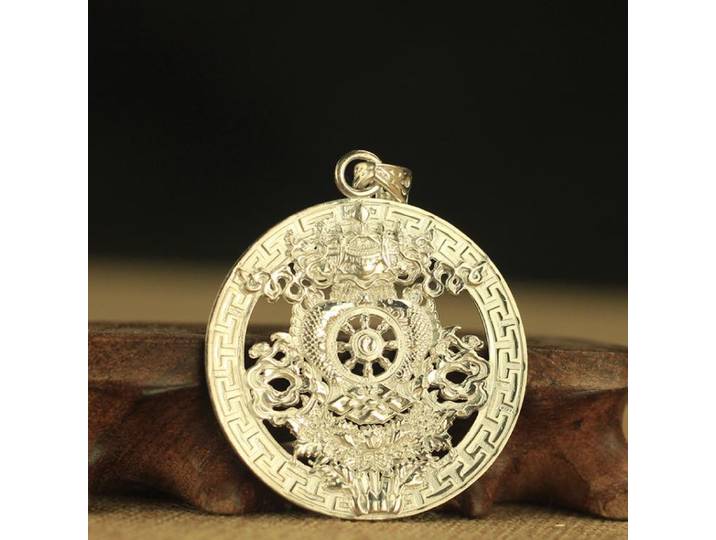 Pendentif Bagua des Neuf Palais Zuyin, Pendentif Bagua des Neuf Palais Wenshu, Pendentif Lotus de la Naissance des Douze Signes du Zodiaque, Bijoux