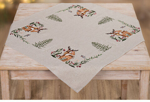 Stickmitteldecke "Winterwald & Rehe"