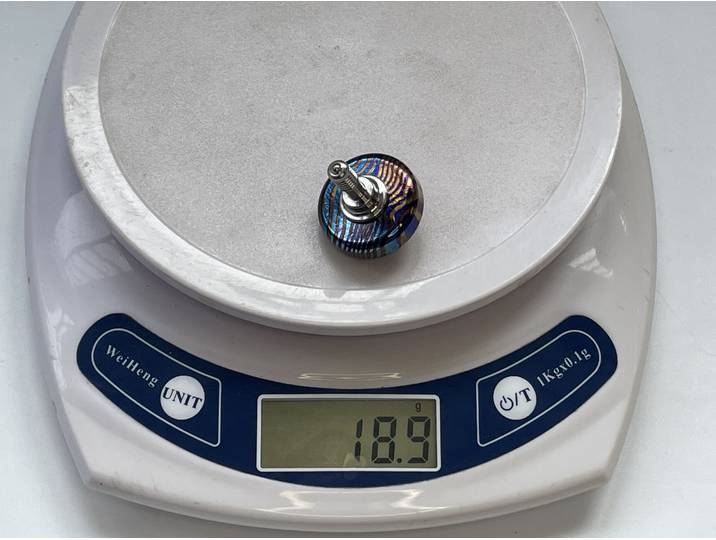 Nouveau titane + Tima damas main torsion toupie Gyroscope Spinner jouet EDC décompression jouet décoration de bureau
