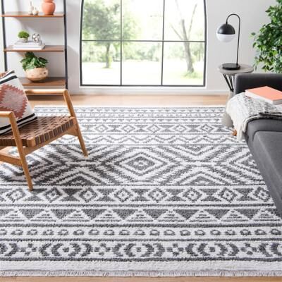 SAFAVIEH Augustine Chara Rustic Moroccan Fringe Rug