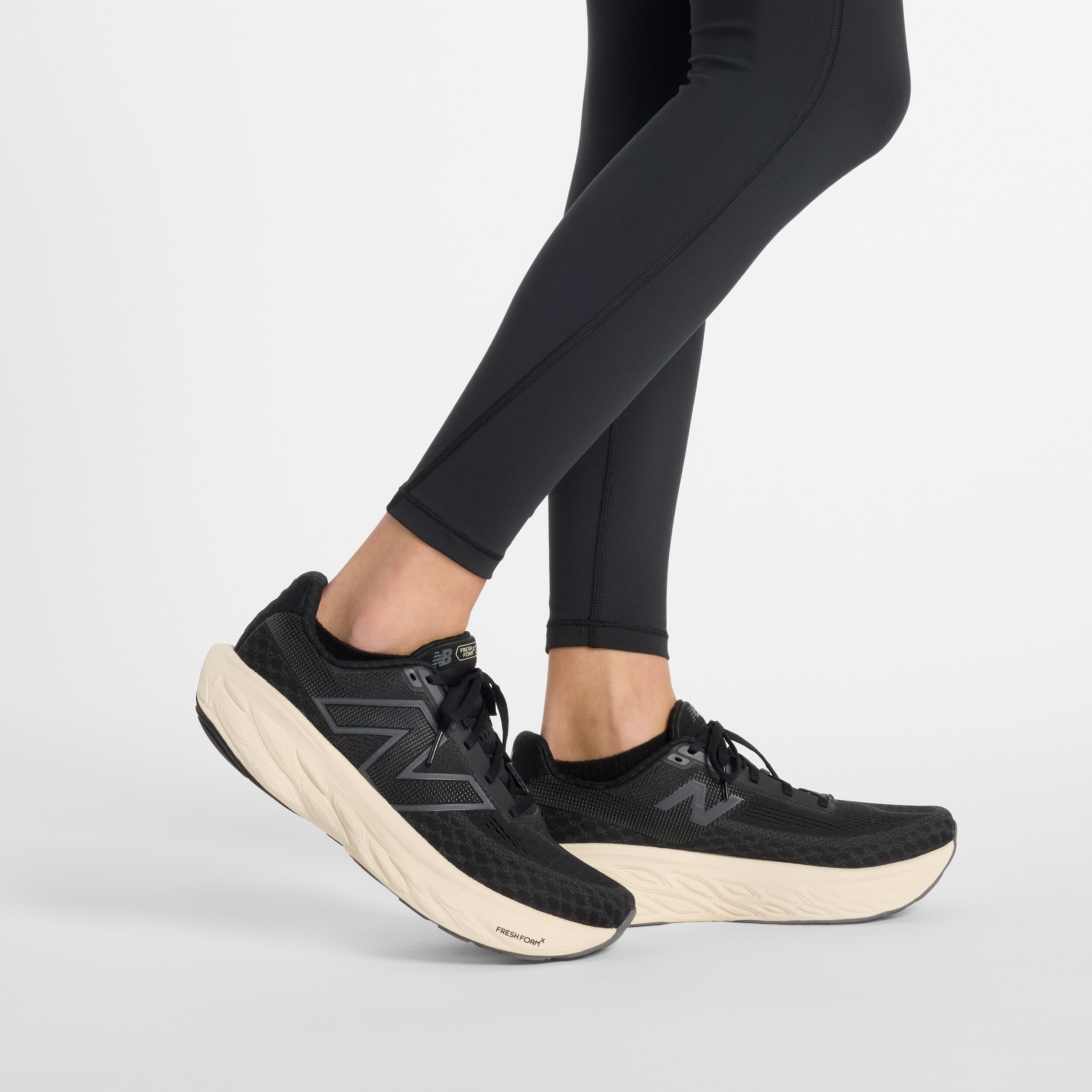 Lauftights NEW BALANCE "Sleek High Rise Legging 25", Damen, Gr. XL, N-Gr, schwarz, Obermaterial: 71% Polyester, 29% Elasthan, Hosen Lauftights, für Laufen, mit hohem Bund schwarz XL, N-Gr