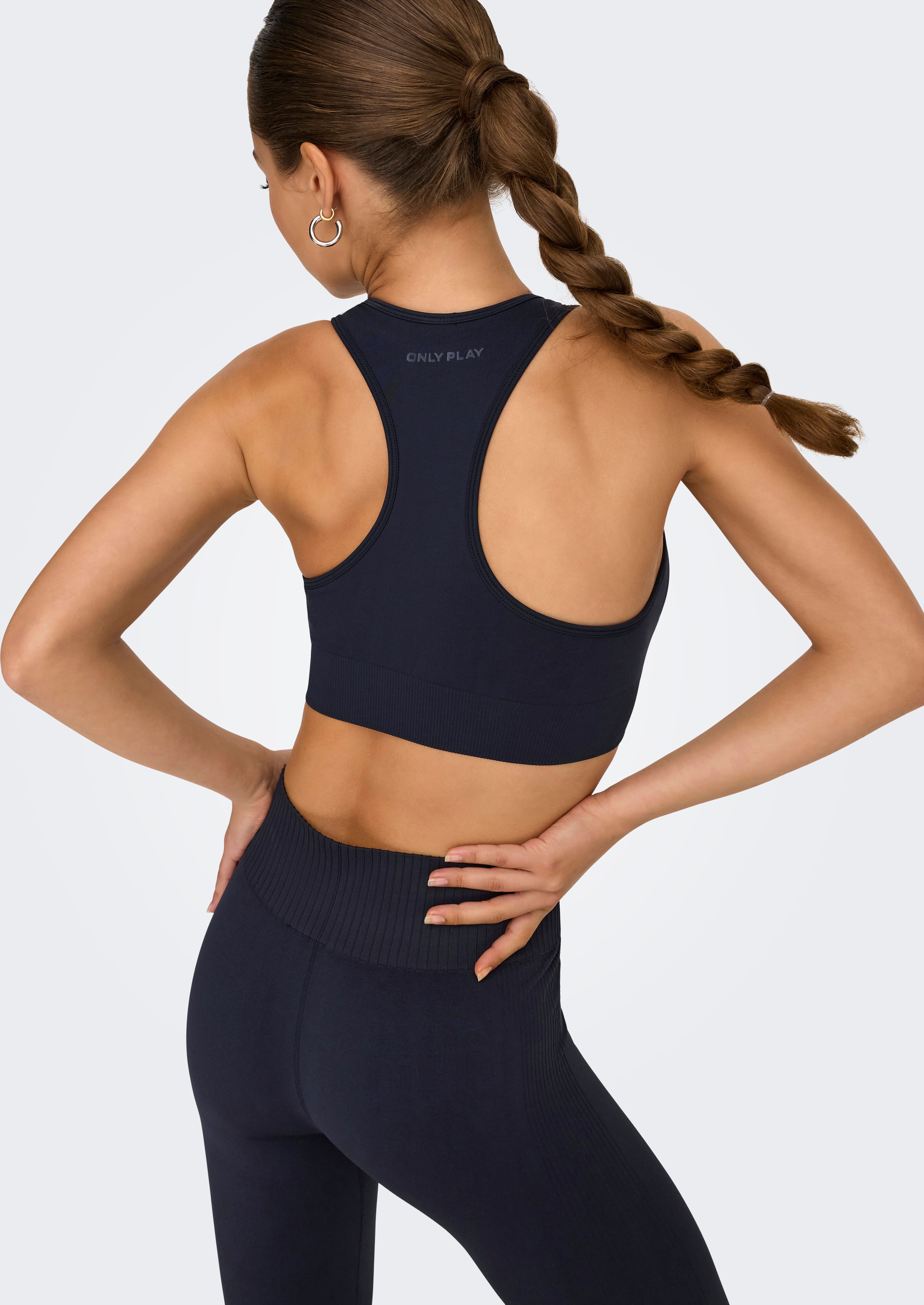Sport-BH ONLY PLAY "ONPDAISY SEAM SPORTS BRA - NOOS", Damen, Gr. S (36), N-Gr, blau (night sky), Jersey, Obermaterial: 92% Polyamid, 8% Elasthan, unifarben, slim fit, BHs Sport-BH, nahtlose Verarbeitung night sky S (36), N-Gr