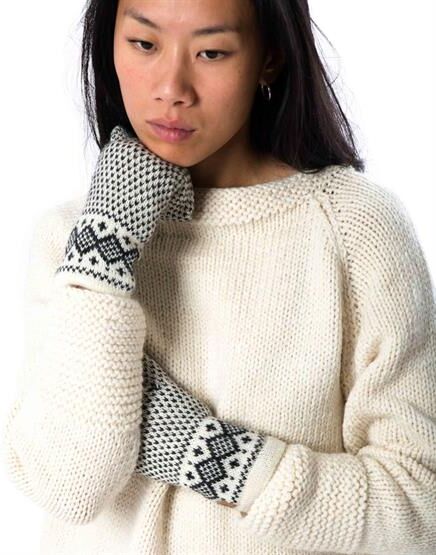 Fuza Wool Ladies Enya Mittens 4