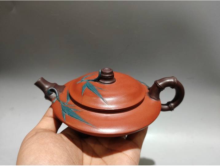 6 vieille Xizang Folk Collection Yixing violet argile théière motif de feuille de bambou forme plate de bambou bouilloire théière Flagon rassembler