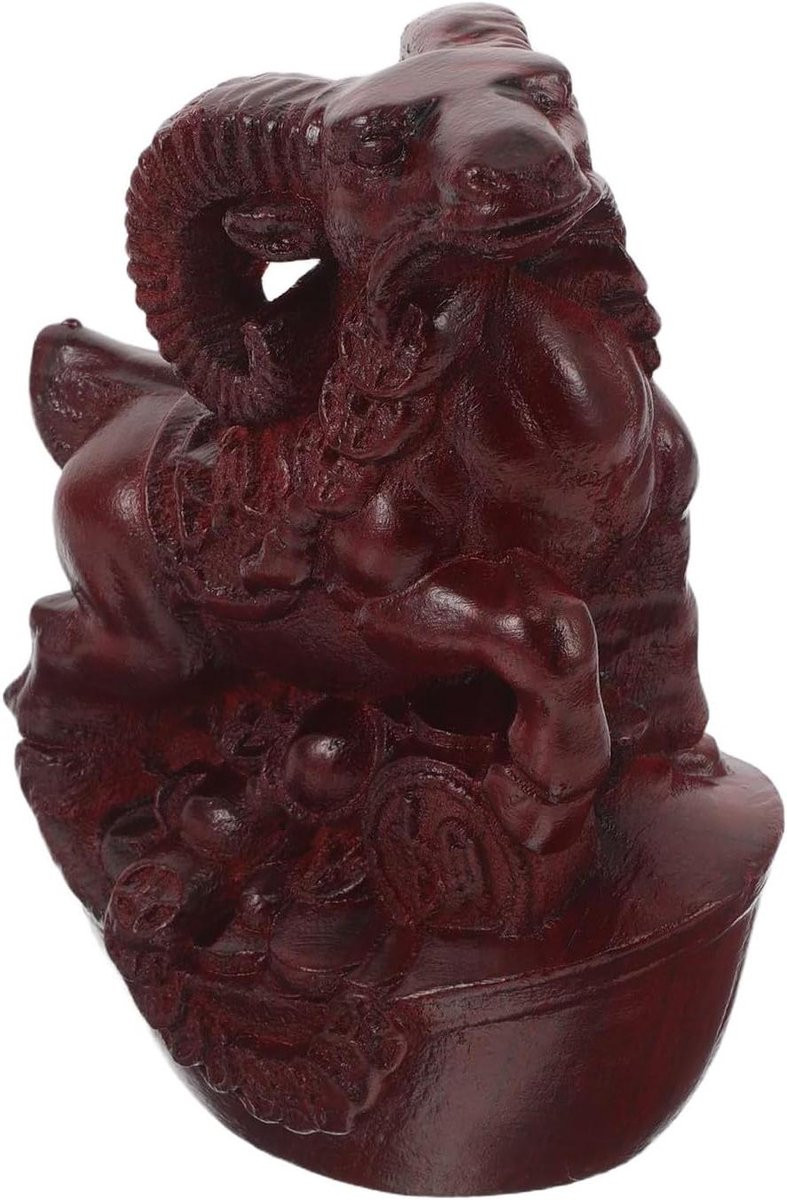 Handgesneden houten geitenbeeldje donkerrood - Dierenriem decoratie - H: 84 cm, B: 12 cm, D: 8 cm