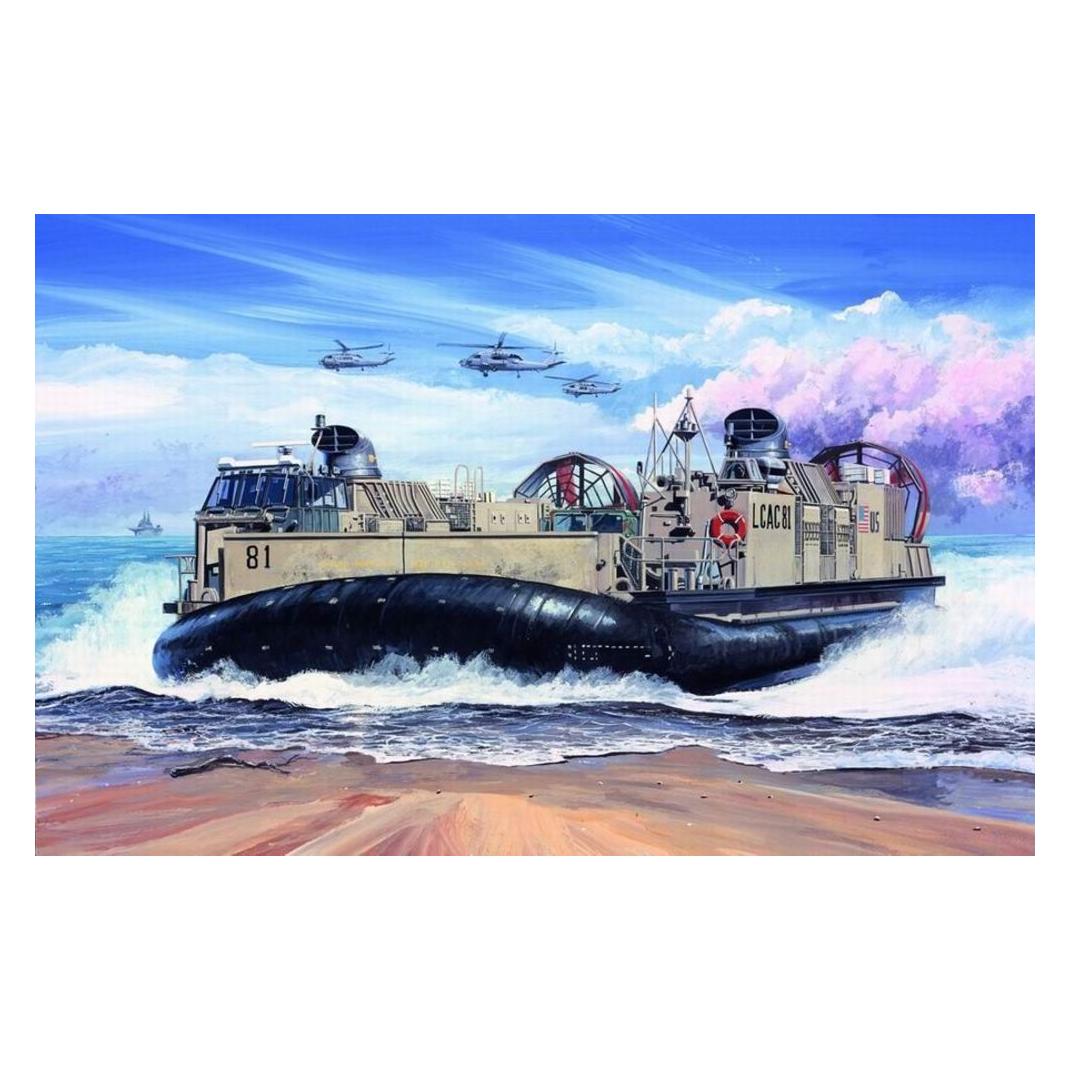 Trumpeter USMC Landing Craft Air Cushion (LCAC) (07302)
