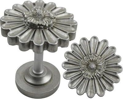 Urbanest Bellis Medallion Drapery Holdback, Set of 2