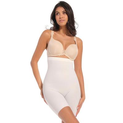 Panty MAGIC BODYFASHION "Maxi Hi-Bermuda", Damen, Gr. 4XL, weiß (barista), Obermaterial: 54% Polyamid, 46% Elasthan, unifarben, eng, Unterhosen Panty, Silikonbesatz an der Oberseite verhindert ein Einrollen