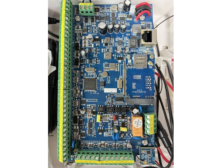 Focus FC-7668Pro TCP IP sécurité GSM alarme 96 filaire maison intelligente système intelligent PCB uniquement