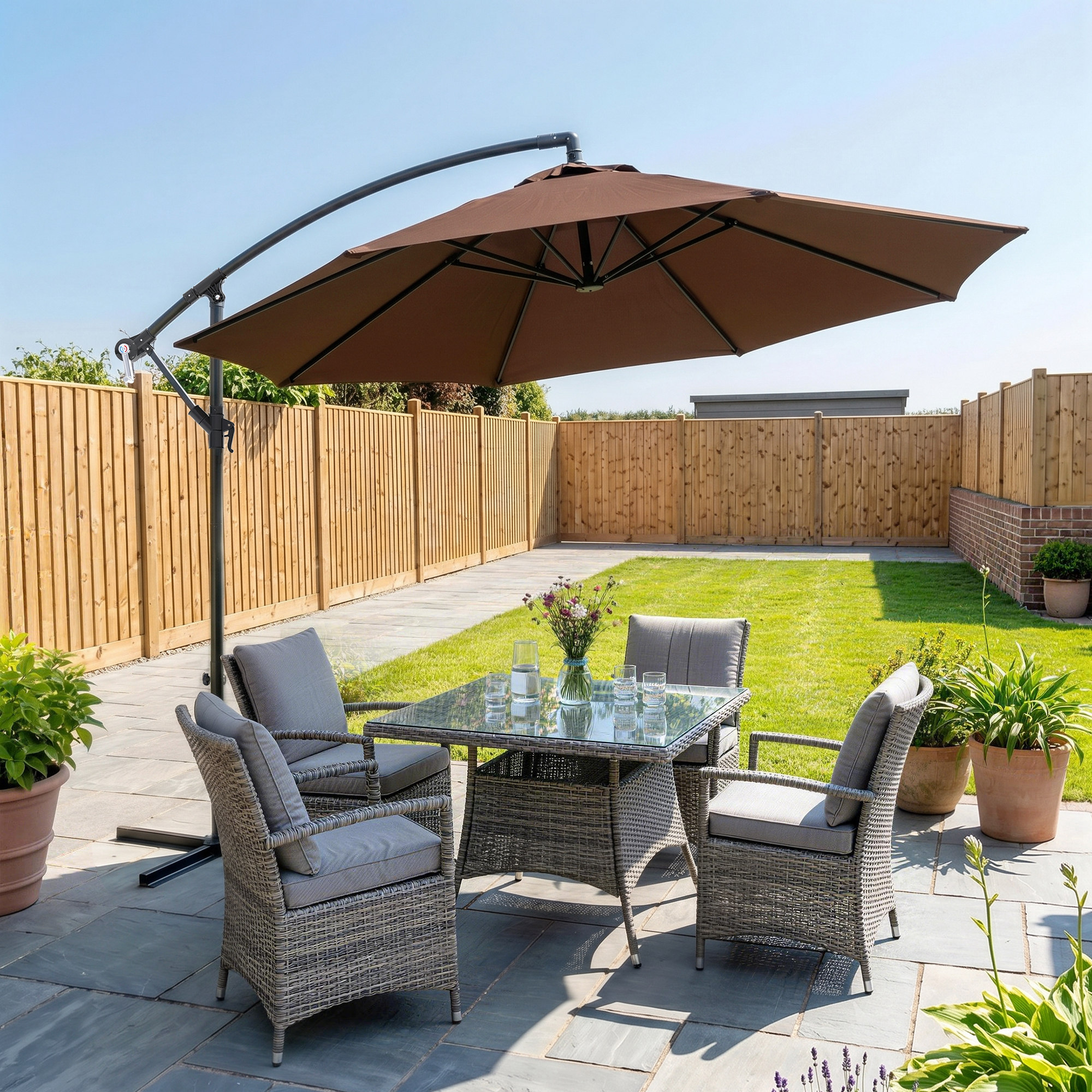 Outsunny Ombrellone da Giardino a Braccio Deluxe Inclinabile con Manovella, in Acciaio e Poliestere Φ2.95m, Marrone Aosom