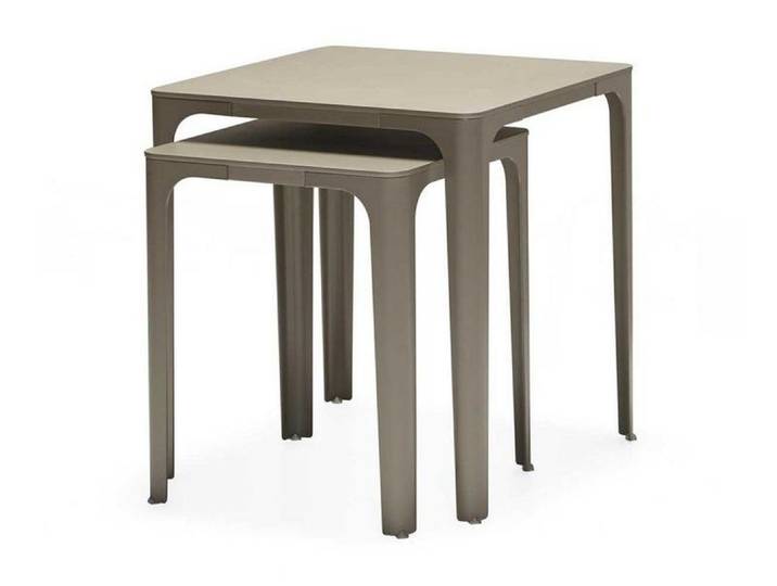 Xlmoebel Beistelltisch XLMOEBEL Beistelltisch aus hellem Holz in Beige, modern und elegant (Set aus 2 Beistelltischen, 2-St., Beistelltisch 1, Beistelltisch 2), Made in Europa
