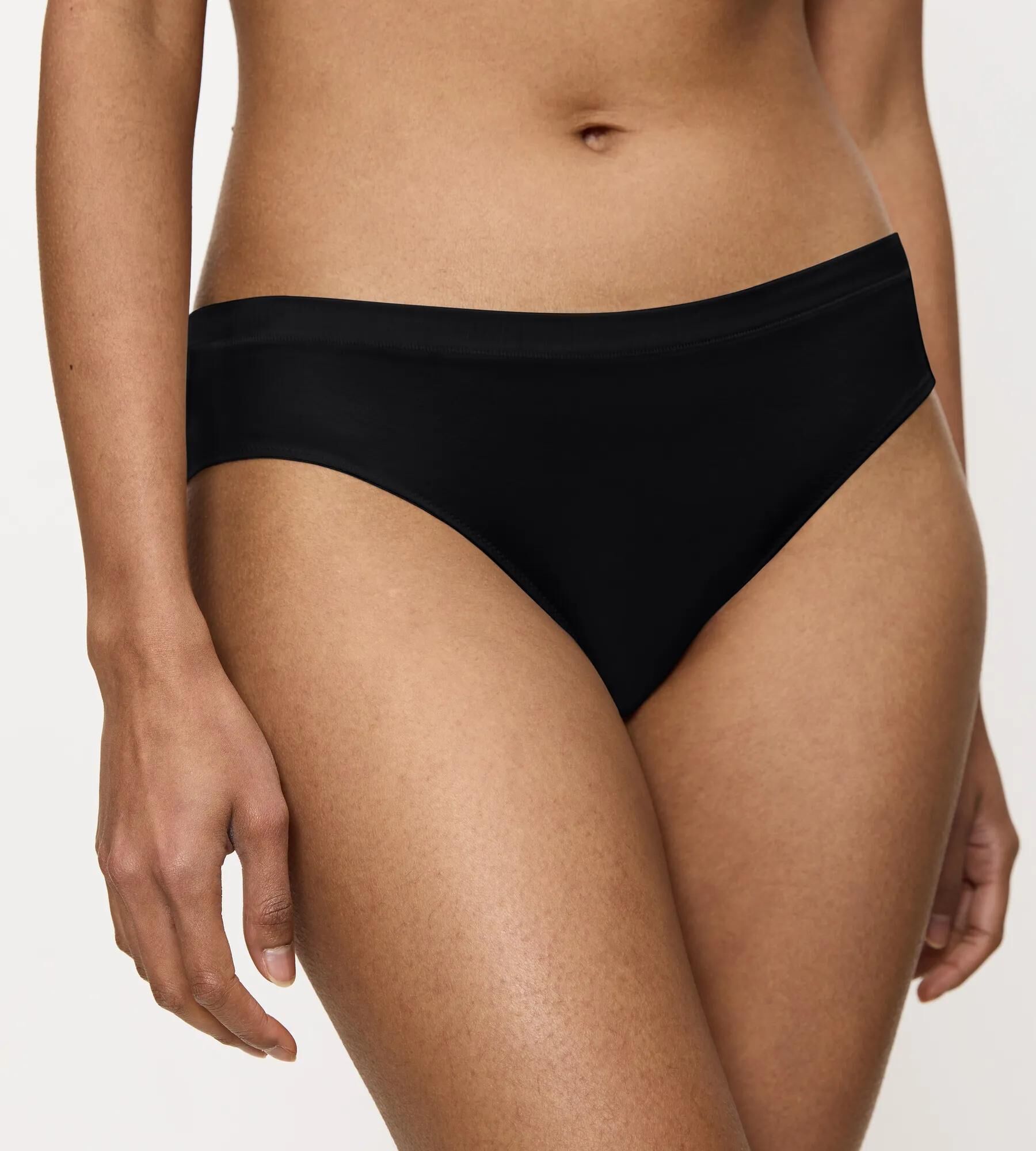 Midislip TRIUMPH "Sense of Modal", Damen, Gr. XS, Single Jersey, schwarz, Single Jersey, Obermaterial: 87% Modal, 13% Elasthan, körpernah, Unterhosen Midislip, softes Modal, klassischer Stil, bequeme Passform, nahtloser Look schwarz XS, Single Jersey