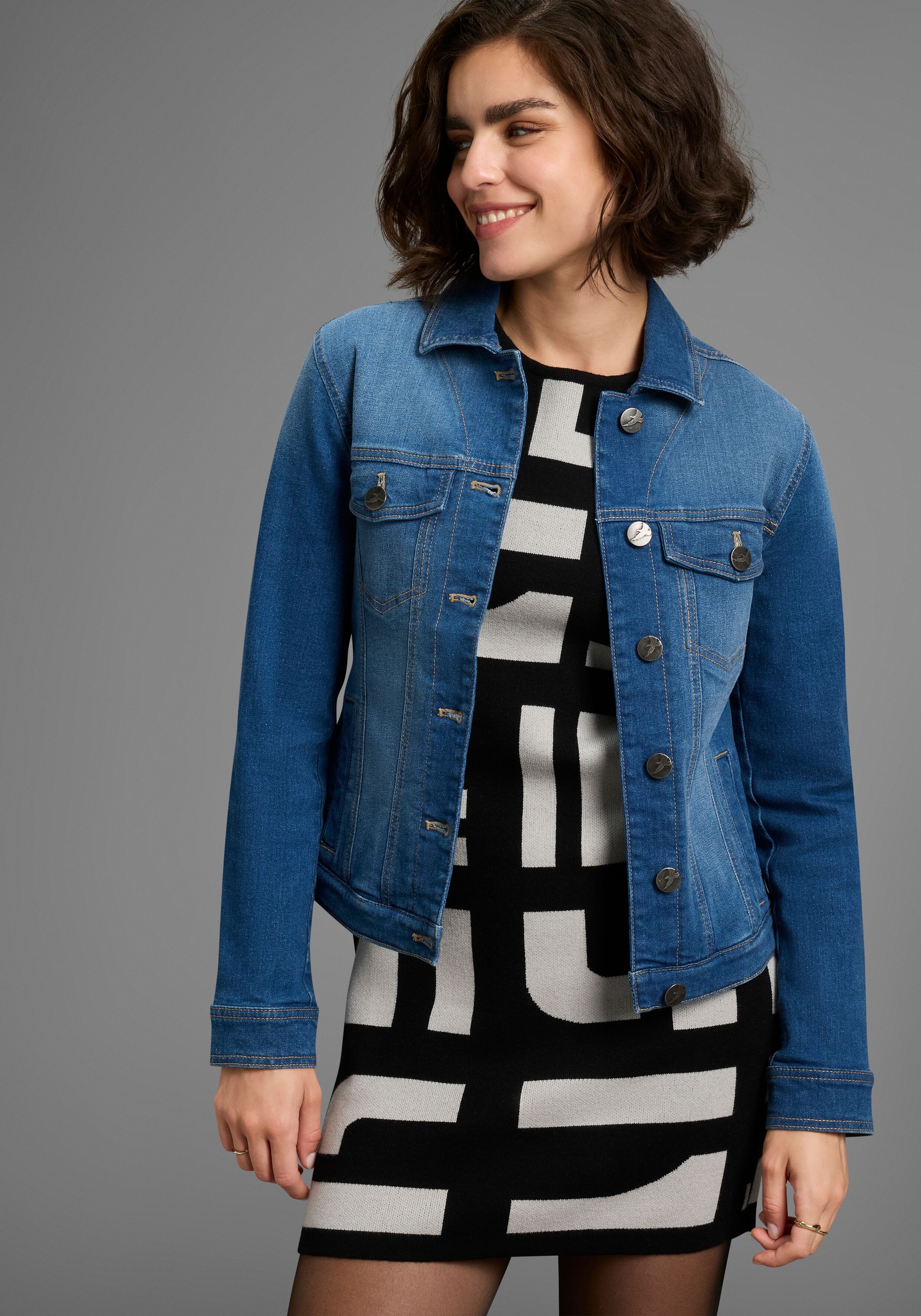 Jeansjacke ARIZONA, Damen, Gr. 36, blau (blau used), Denim/Jeans, Obermaterial: 98% Baumwolle, 2% Elasthan, Basic, figurbetont kurz, abgestepptes Bündchen mit Knöpfen, Jacken Jeansjacke, aus Baumwollmischung, figurbetont, in Stretch-Qualität
