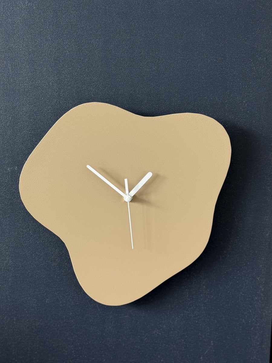 Wandklok ETA - Grijsbeige