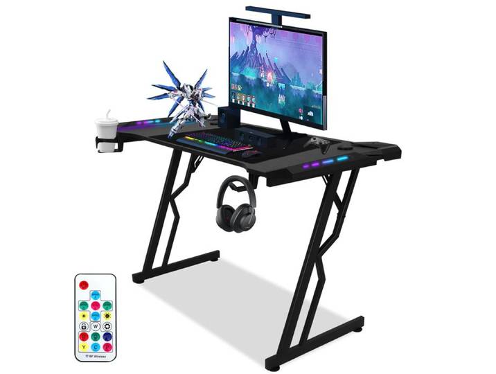 Bettizia Bureau Gamer 140x60x75cm RGB Bureau Gaming avec LED avec Tapis de Souris Noir MEUBLE INFORMATIQUE - MEUBLE MULTIMEDIA