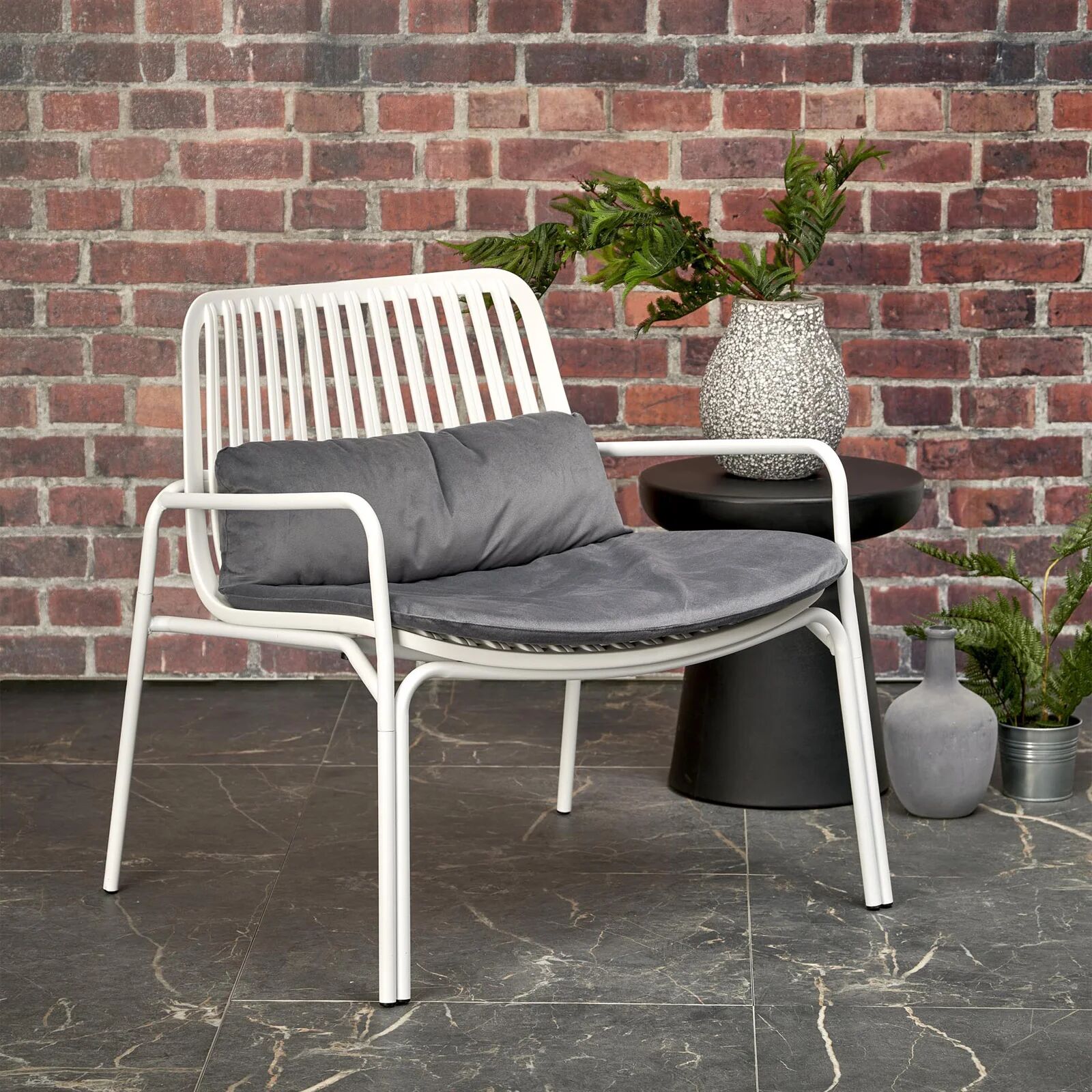 garneroarredamenti Set 6 poltrone da giardino in acciaio bianco con cuscino grigio Berta
