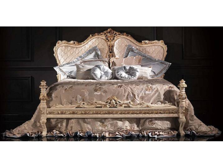 JVmoebel Polsterbett Chesterfield Bett in edler Boiserie-Verzierung aus Italien (Bett), Made in Italy