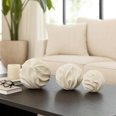 Sagebrook Home "Decorative Orbs Set of 3 - Resin Spheres, 4/5/6"""