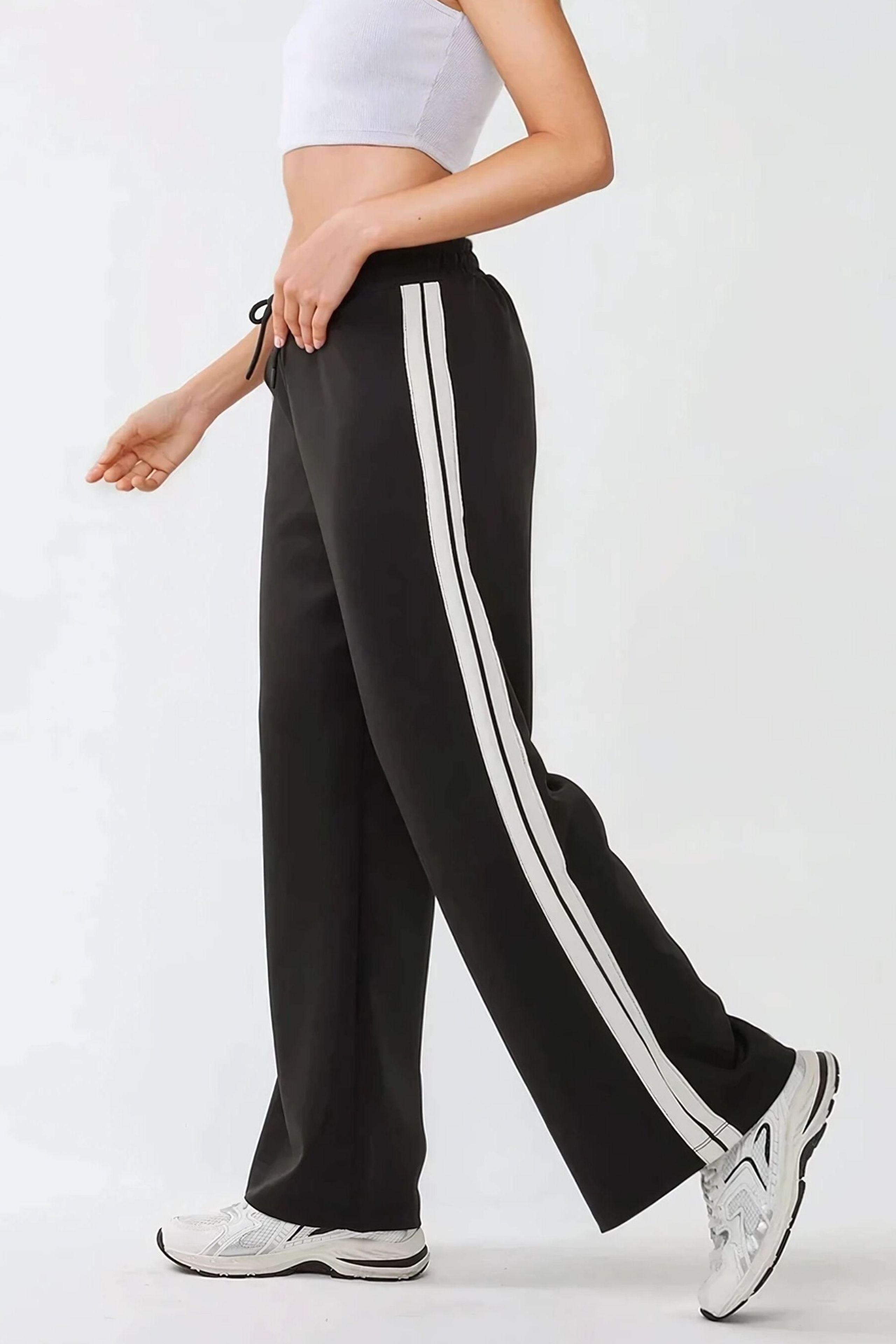 Weite gestreifte Sweatpants