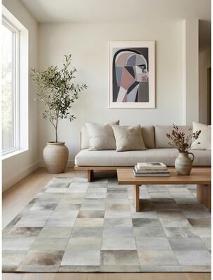 EXQUISITE RUGS Natural Hide Hand-stitched Leather Hide Silver Area Rug.