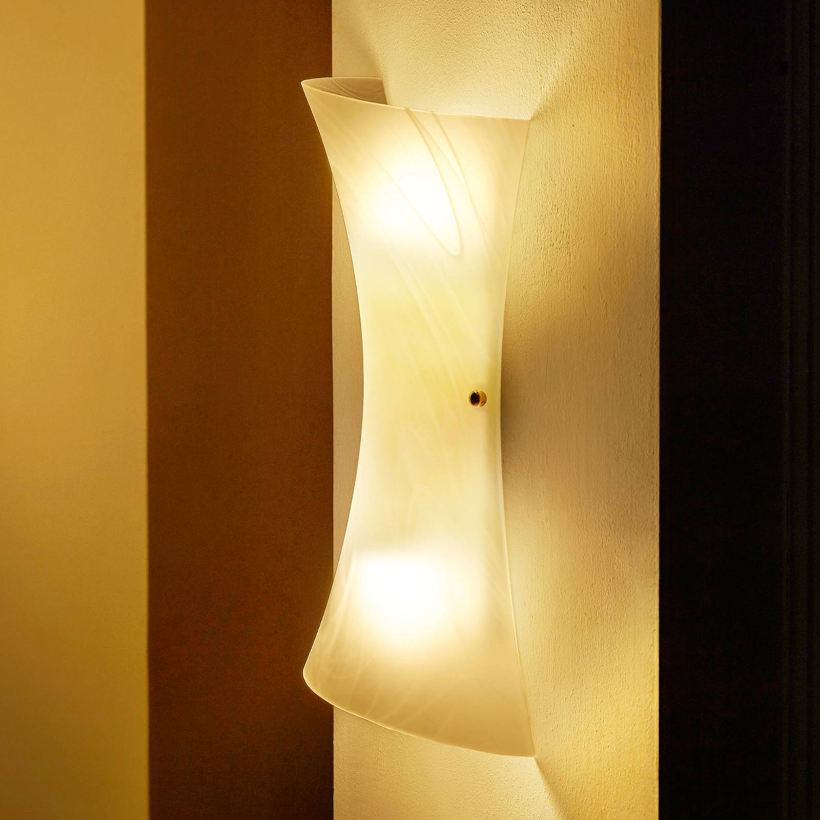 Wandlampe EBBA Lindby, dimmbar, weiß / opal, für Flurbereich, Metall, Modern, Wandleuchte, Wandlampe Innen