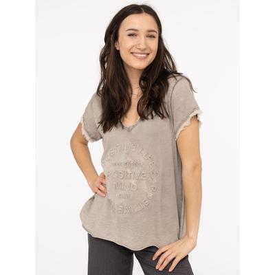 T-Shirt ZWILLINGSHERZ "Positive Mind", Damen, Gr. S/M, grau (fango), Stoff, Obermaterial: 100% Baumwolle, hüftbedeckend, V-Ausschnitt, Shirts T-Shirt, V-Ausschnitt, Kurzarm, Used-Look, Baumwolle, ausgefranste Kanten