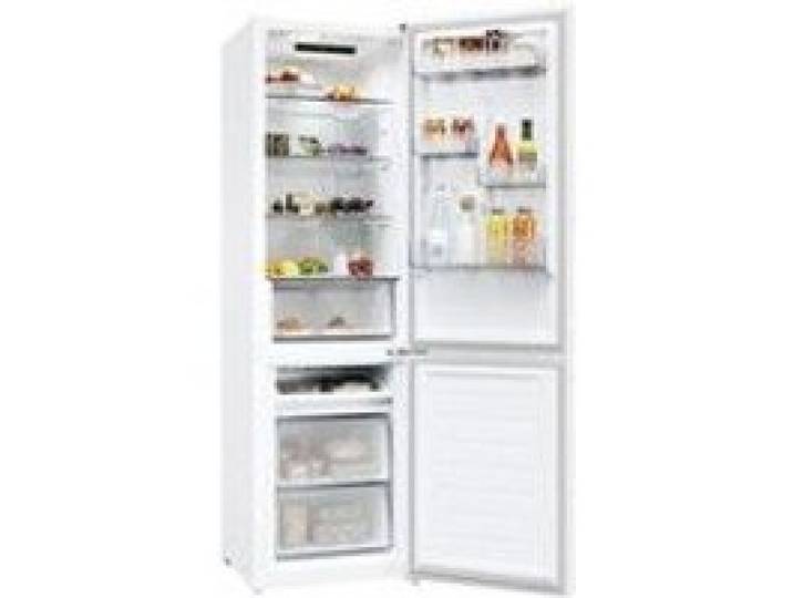 Réfrigérateur congélateur en bas Candy cncq2t518ew