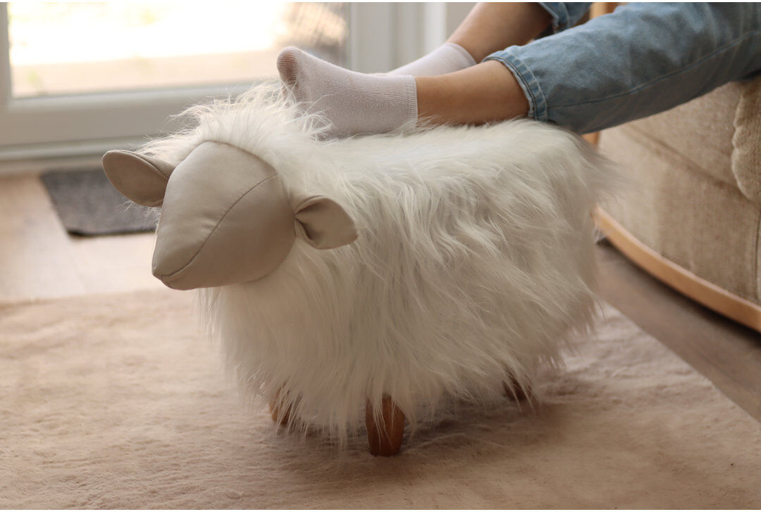 Gardeco Shaggy the Sheep long shaggy synthetic fur footstool with wooden legs White 91.44cm H X 81.28cm W X 160.02cm D