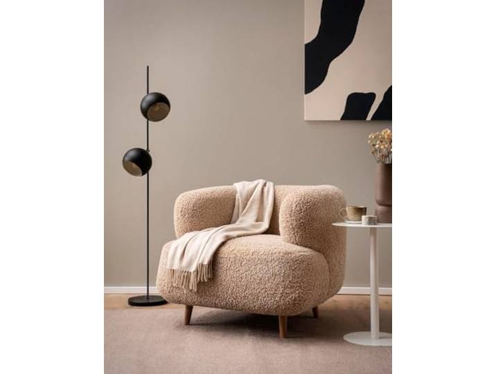 DOMO. collection Sessel Melo, Taschenfederkern, Beige Sessel mit Taschenfederkern, organische Form und stilvolle Holzfüße, 90 x 86 x 73 cm (BxTxH)