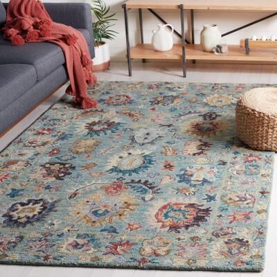 SAFAVIEH Handmade Blossom Mansura Floral Wool Rug