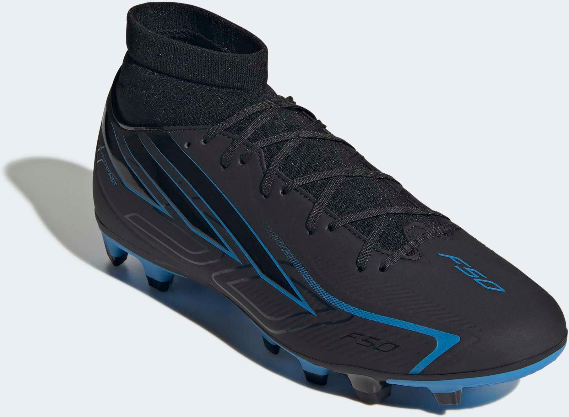 Fußballschuh ADIDAS PERFORMANCE "F50 HYPERFAST CLUB MID, FESTE BÖDEN/MULTI GROUND", Gr. 42,5, core schwarz, core schwarz, lucid ray blau, Synthetik, Textil, Schuhe Fußballschuh, für viele verschiedene Böden geeignet