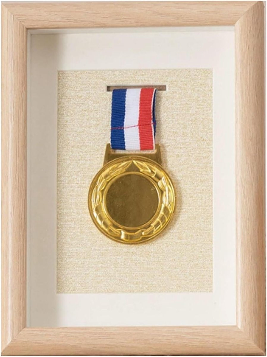 Wit eikenhouten medaille display frame en herinneringenbox