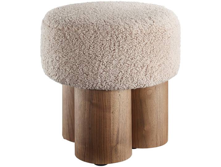 Sitzhocker SALESFEVER mit Teddyfell-Sitzfläche – Grosser Plüsch-Pouf , braun (walnuss, braun), B:50cm H:49cm T:50cm, MDF, Walnussholzfurnier, Teddyfell (100% Polyester), Hocker, Sitzhocker, Weicher Design-Hocker für Wohnzimmer & Schlafzimmer