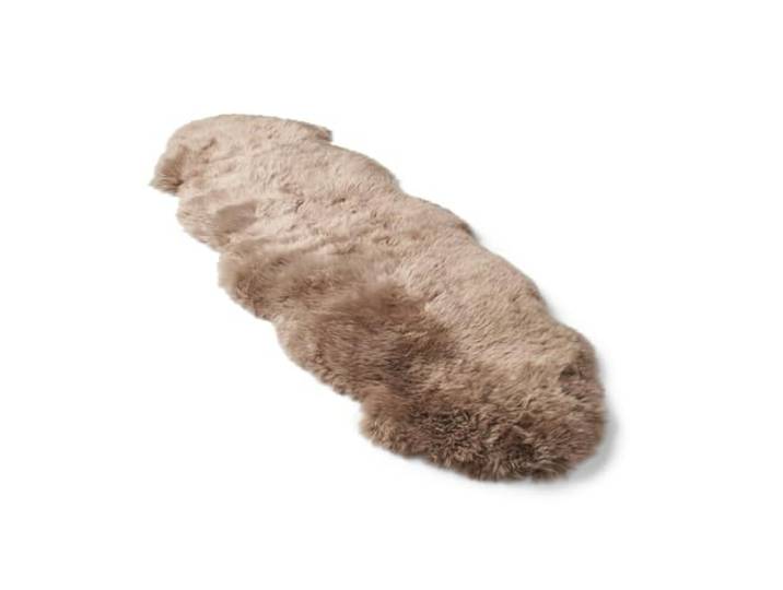 Nordic Sheep Lammfell Langhaar Fellteppich 170x60 cm, Hellbraun Echtes Lammfell, jedes Stück ein Unikat der Natur, ideal für Sofa, Stuhl & Esstisch, viele Farben